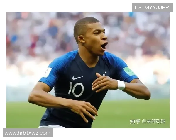 204厘米足球明星的传奇之路与巅峰时刻揭秘 204厘米足球明星的传奇之路与巅峰时刻揭秘