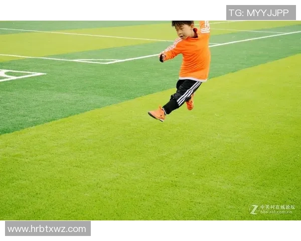 2018年崛起的足球新星们展现才华与潜力的精彩瞬间 2018年崛起的足球新星们展现才华与潜力的精彩瞬间