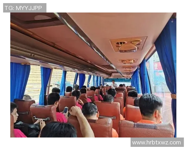 现代足球魅力探讨：激情与技术交融下的全球文化现象