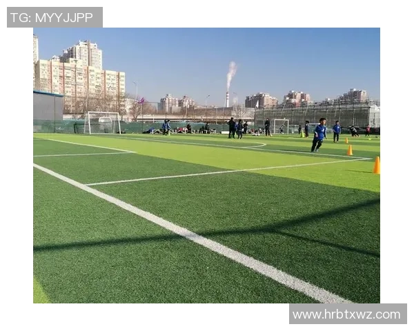 足球张圣明的传奇人生与不屈精神在绿茵场上的辉煌历程