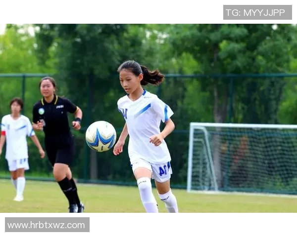 看足球女：她们如何在绿茵场上书写属于自己的精彩篇章